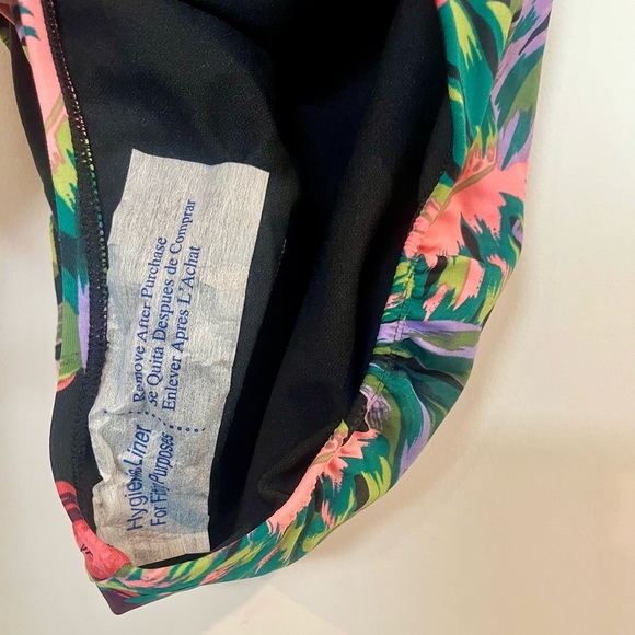 Time & Tru Bathing suit Size S - Picture 8 of 9